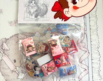 Bolsa pequeña de regalos de Peko-Chan (lechosa), cuentas, acrílicos y dijes