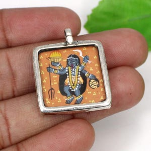 Ciondolo fatto a mano, ciondolo in argento sterling 925, dipinto, ciondolo dipinto a mano, ciondolo indù tantrico feroce dea Yogini Maa Kali, vintage.