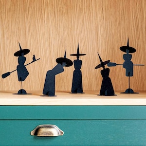 Halloween Witch Figurine: Unique Party Decoration