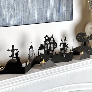 Halloween Scene Decoration, Halloween Scenario Decor, Cemetery and Haunted House, Halloween Witches