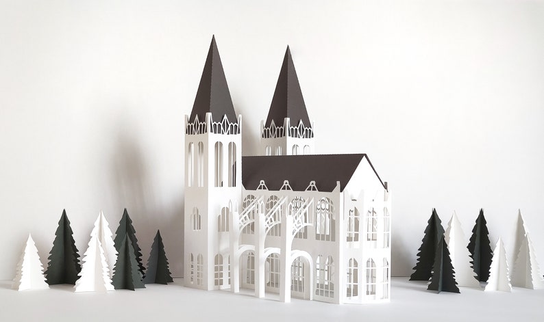 Kirche aus Papier, Weihnachtsdorf Set, Kirche aus Papier, Dekorationen aus Papier, Geschenk für Architekten Bild 5