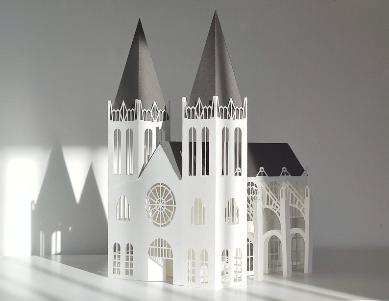 Kirche aus Papier, Weihnachtsdorf Set, Kirche aus Papier, Dekorationen aus Papier, Geschenk für Architekten Bild 8