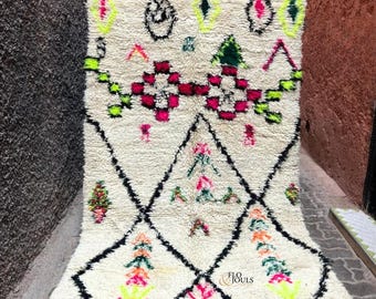 Azilal Moroccan Rug - Handmade Wool Rug - Handwoven Rug - Authentic Berber Carpet for Home Decor - Area Rug for Living Room – Custom Rug