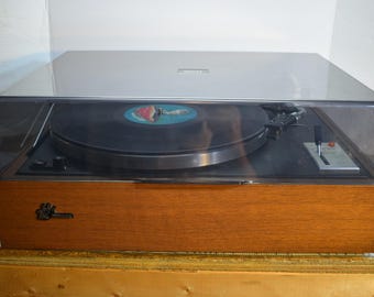 Platine vinyle automatique Technics SL 1700 à entraînement direct VINT – TechnoGold Audio & Vintage