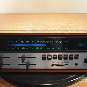 Vintage Sylvania CR275W 100 Watt stereo receiver