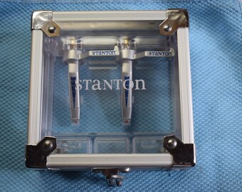 NOS Stanton Track Master II 's in Traveling case.