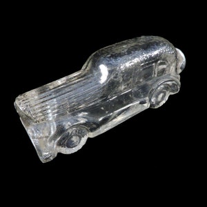 Vintage Car Candy Container ~ 1930s era Glass Candy Bottle ~ Figural Car Candy Container ~ Collectible Toy Car Bottle ~ Original Metal Cap