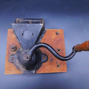 Antique  Coffee Grinder ~ Vintage Coffee Grinder ~ Old Wall Mount Coffee Grinder ~ Primitive Coffee Grinder ~ Americana