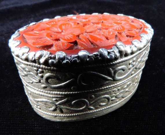 Vintage Pill Box ~ Antique Pill Box ~ Victorian Pill Box