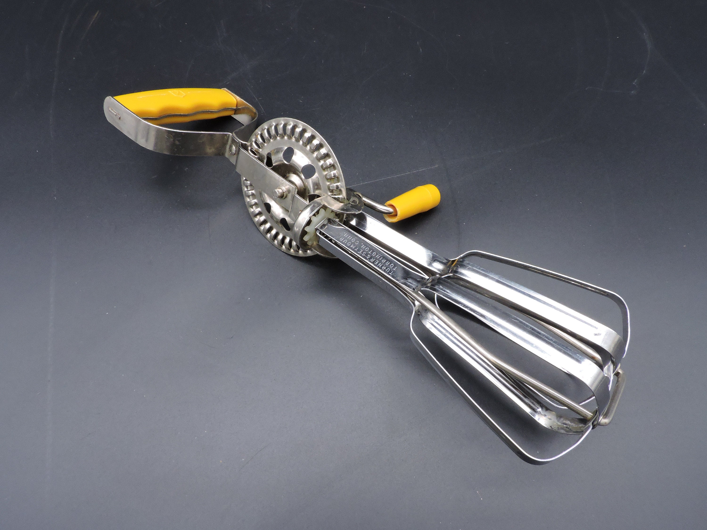 Vintage Egg Beaters Manual Hand Crank Mixer. They Really Whirl Your Choice  of Two Different Mid-century Whisk Batter Beater Whipper Upper 