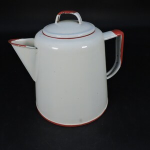 Vintage Enamelware Teapot ~ Enamelware Coffee Pot ~ Enamelware Pouring Pot ~ Antique Enamelware Pot ~ Used Worn Patina ~ Farmhouse Charm