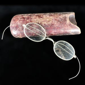 Antique Wire Rim Glasses ~ Vintage Granny Glasses ~ Early Wire Frame Glasses ~ Victorian Wire Rim Glasses ~ Oval Wire Rim Glasses with Case
