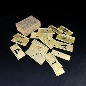 Vintage Brass Interlocking 3/4" Stencil Set