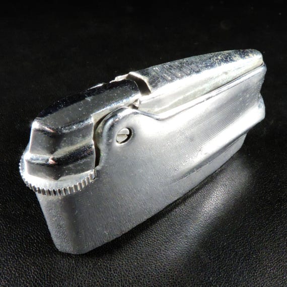 ronson cigarette lighter Vintage Ronson Varaflame Cigarette Lighter