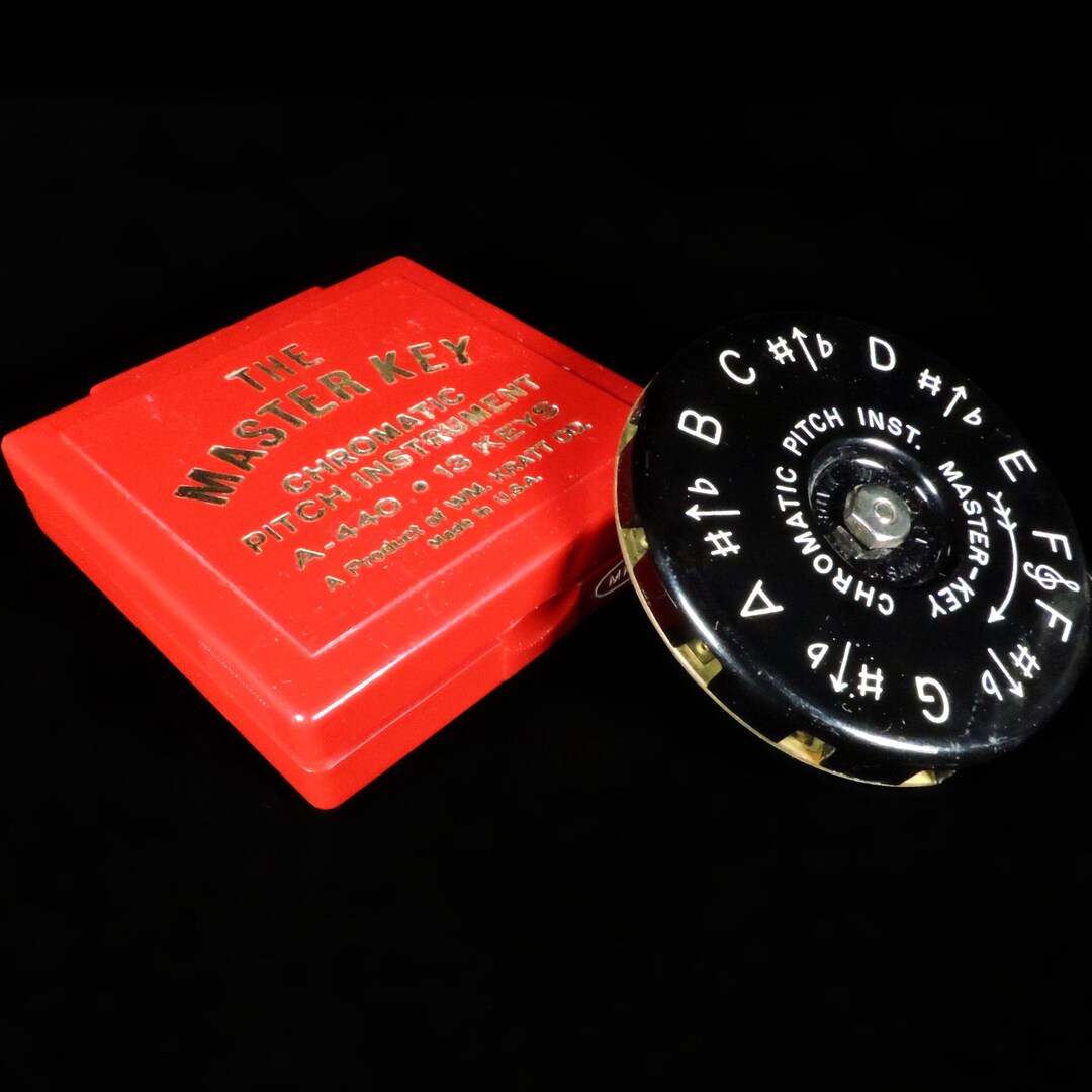 Vintage Chromatic Pitch Pipe ~ the Master Key Pitch Pipe ~ WM Kratt Co ...