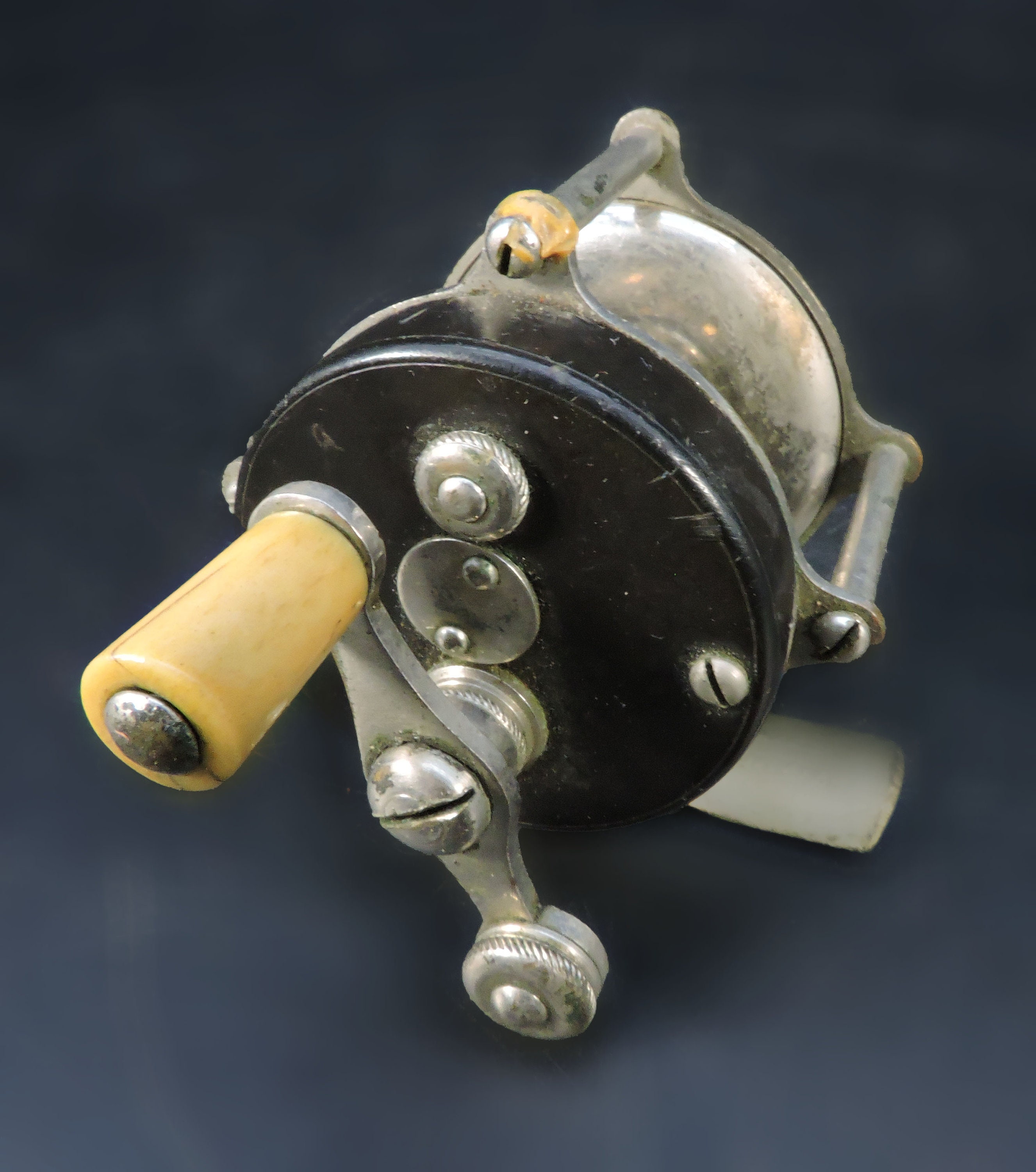 best size reel for crappie fishing Amazon.com : Lews Fishing WMR5, Signature Series Crappie Reel (Clam  Pack),Black : Baitcasting Fishing Reels : Sports & Outdoors