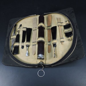 Vintage Manicure Set ~ Travel Manicure Set ~ Vintage Grooming Set ~ Manicure Set in Zippered Case