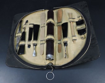 Vintage Manicure Set ~ Travel Manicure Set ~ Vintage Grooming Set ~ Manicure Set in Zippered Case