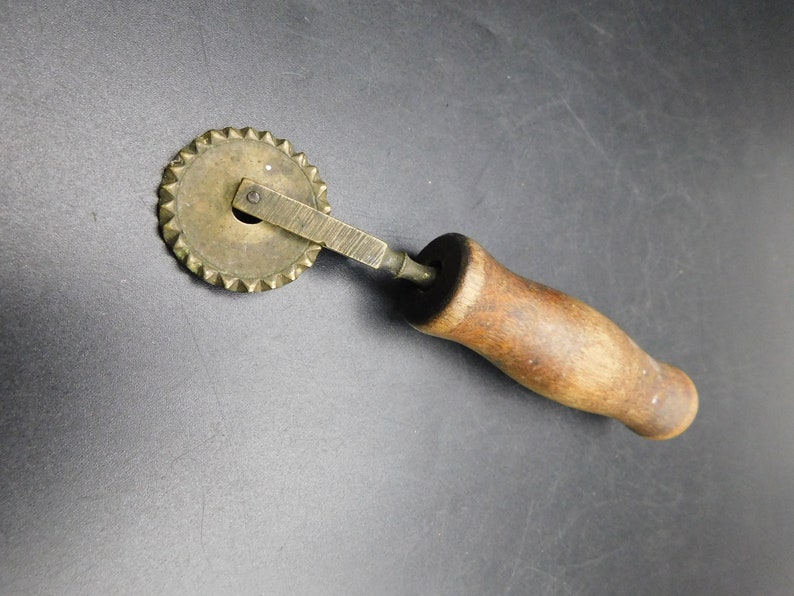 Antique Pie Crimper Vintage Pie Crimper Old Kitchen Tool Etsy