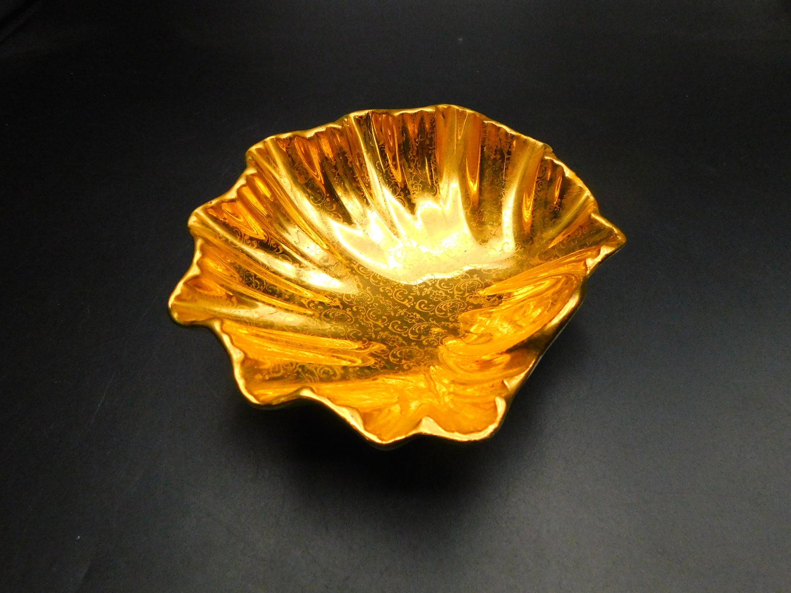 Vintage Dish 22k Gold Gilded Porcelain Soap Holder Vintage Etsy