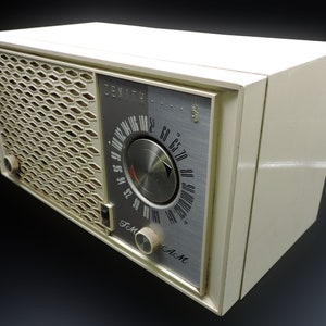 Vintage Zenith AM FM Radio ~ Vintage Zenith Tube Radio H723 ~ Vintage ...