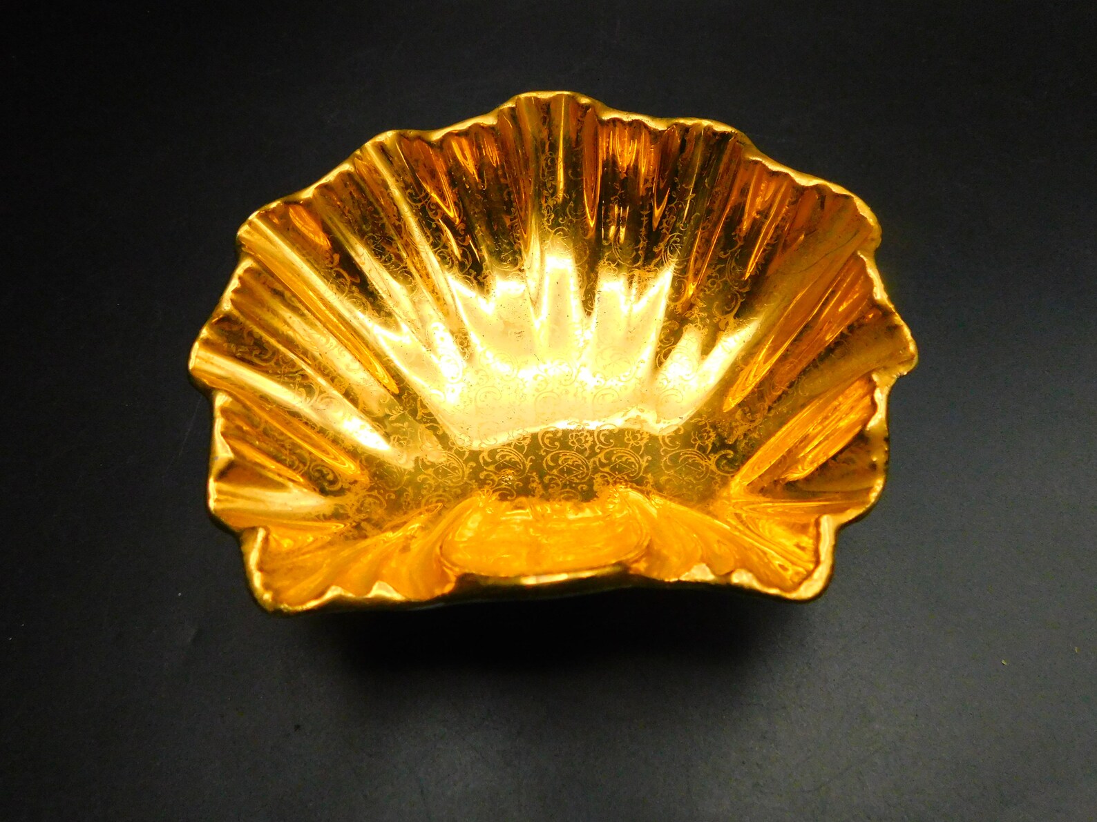 Vintage Dish 22k Gold Gilded Porcelain Soap Holder Vintage Etsy