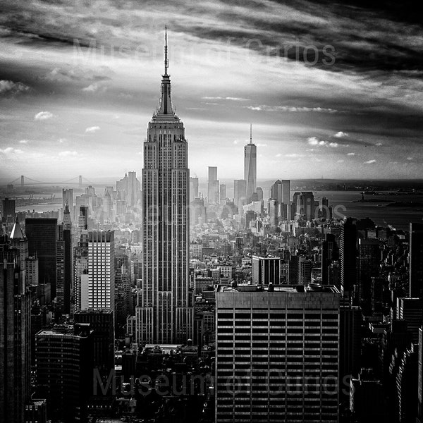 Digital, New York Skyline, Empire State Building, Grey, Gray, Monochrome Photograph, INSTANT DOWNLOAD, Printable Wall Art, Photographic