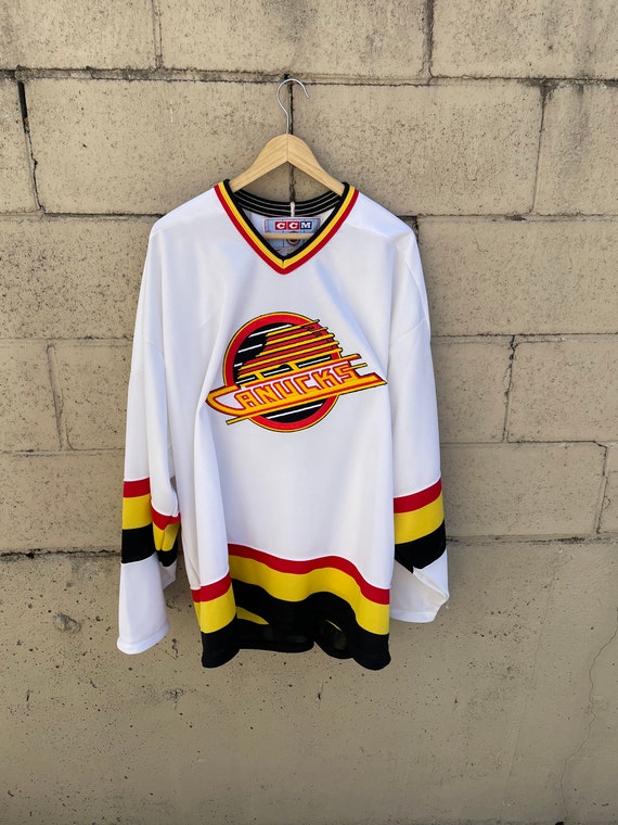 1994 Pavel Bure Vancouver Canucks CCM NHL Jersey Size Small – Rare VNTG