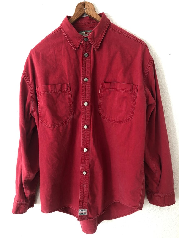 Vintage Levi’s denim shirt.