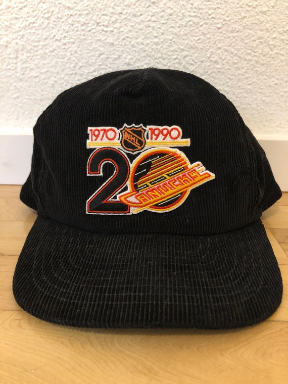 Vintage 1994 Vancouver Canucks black corduroy hat.