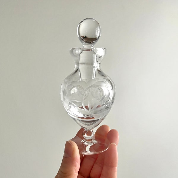 Marquis by Waterford Crystal Perfume/Scent Bottle, Swirls and Hearts "Yours Truly" Pattern