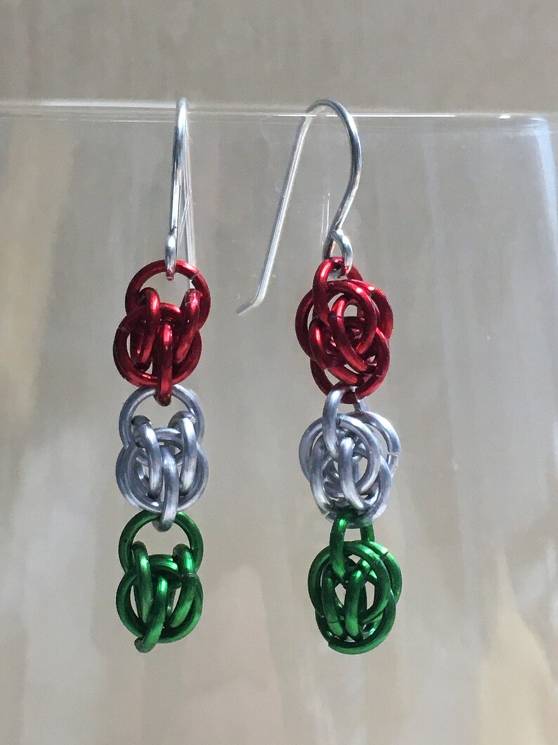 Christmas chain maille earrings Red, silver, green earrings Sweet pea weave chain maille earrings Lightweight earrings image 1