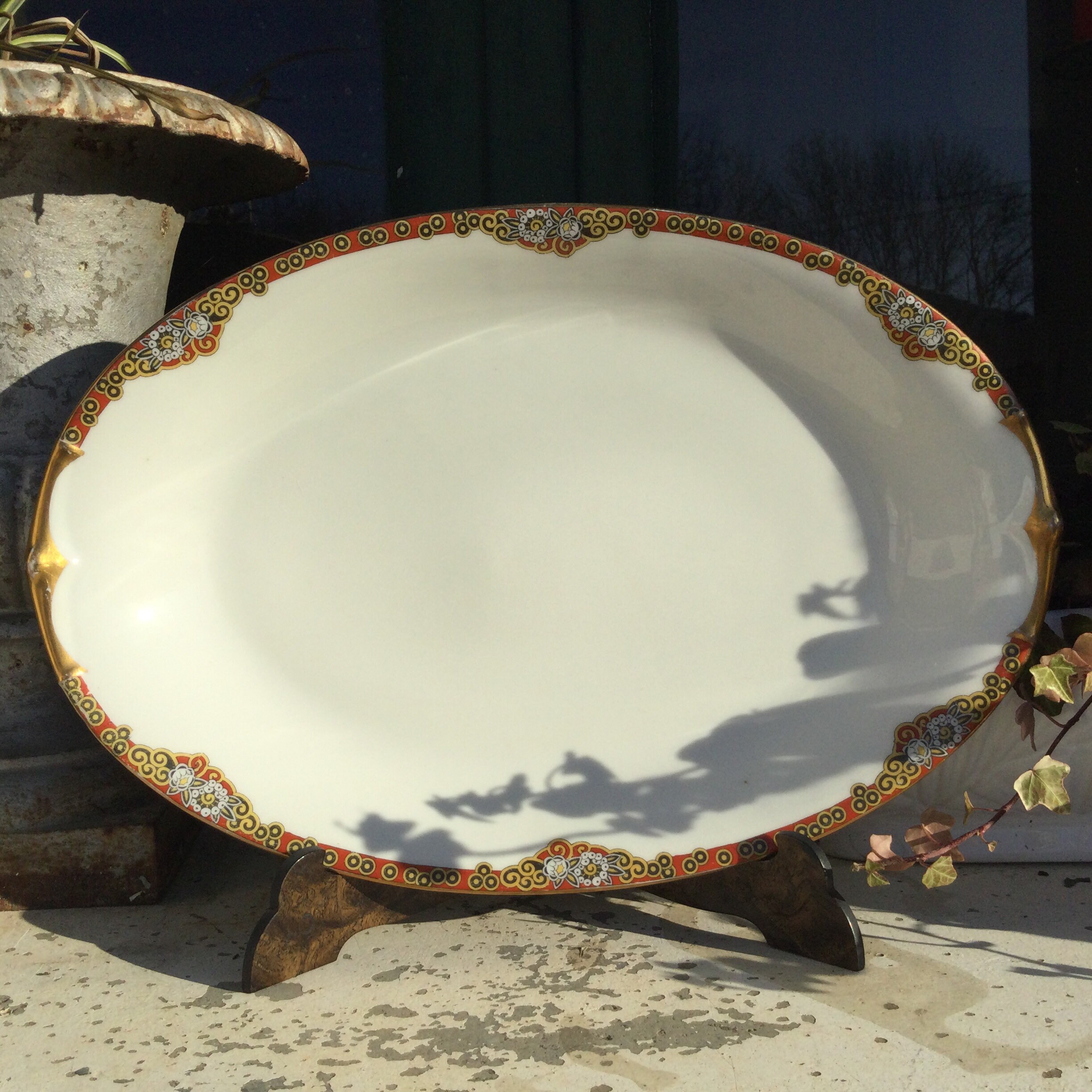 Grand Plat de Service Vintage Français avec Couvercle. Céramique Limogienne Des Années 1970. Style A