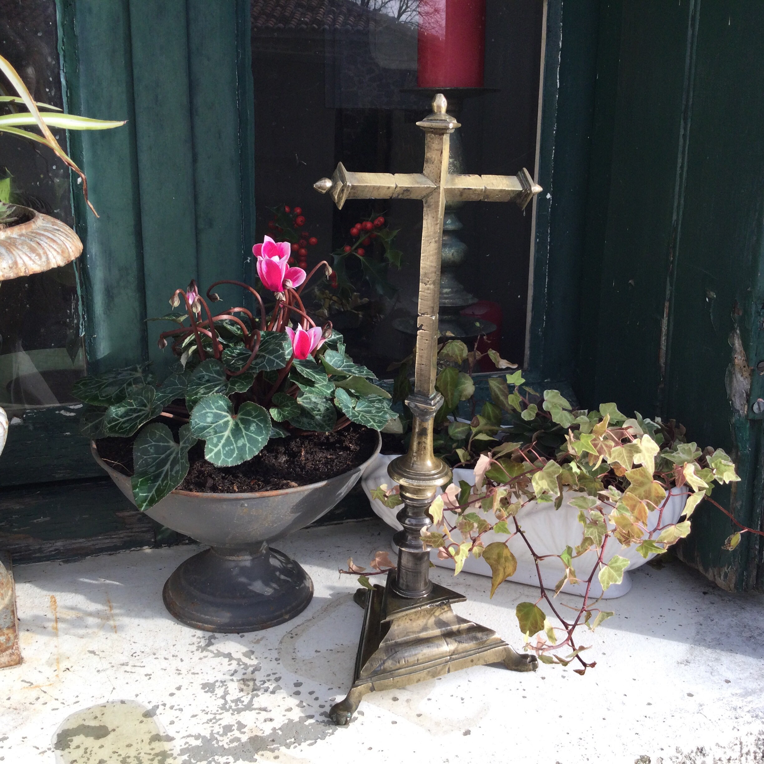 Crucifix en Bronze Des Années 1800. Français Artefact Religieux Antique. Un Trésor de Tulle, France.