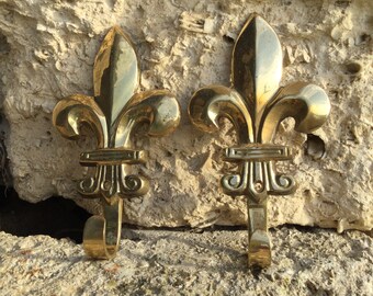 2 brass hooks/French hardware/vintage brass curtain tie backs/hooks for drapes/curtain tidies/architecture salvage/French country decor