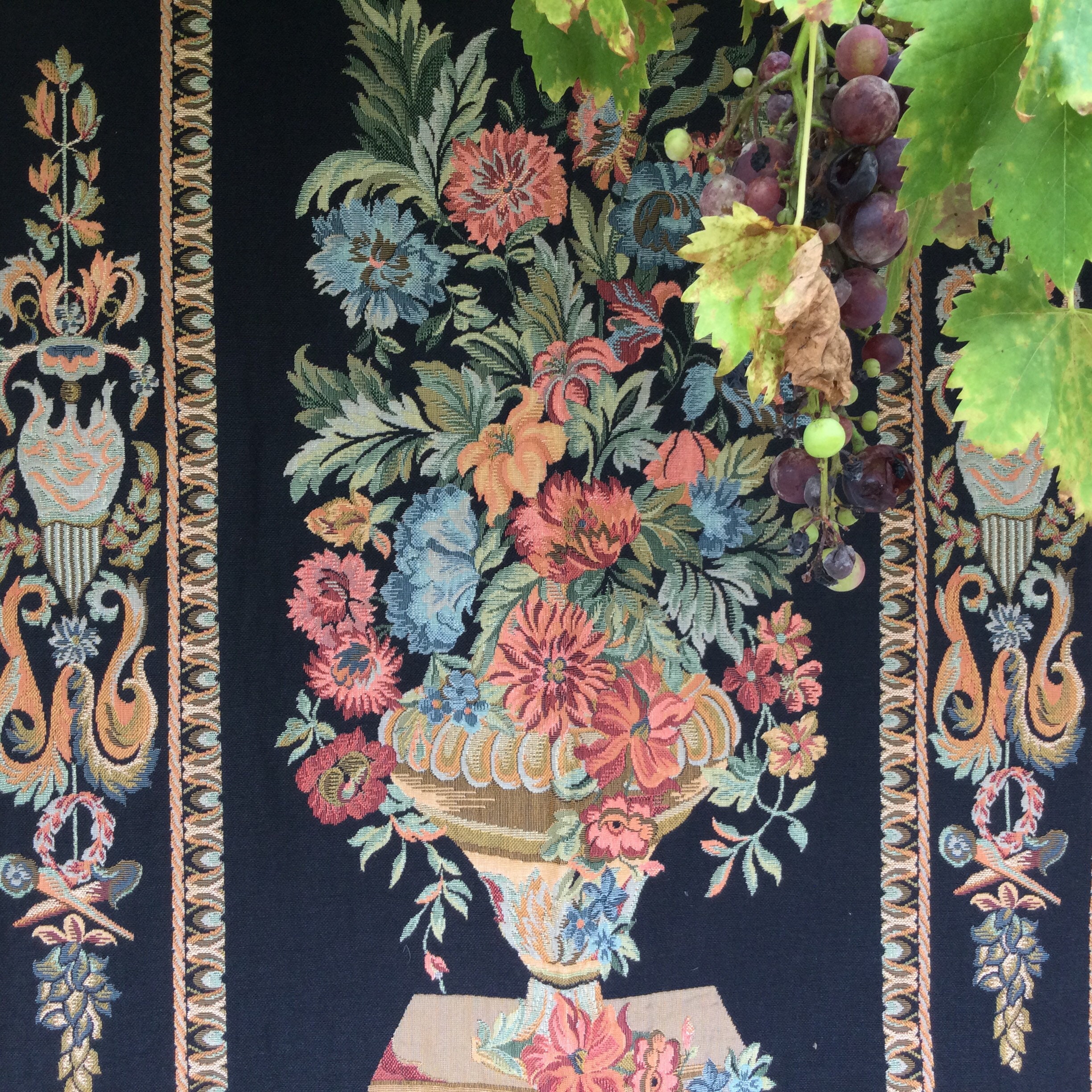Un Mur Floral Vintage Anglais Accrochant Un Panneau Décoratif de Style Tapisserie Bouquet Multicolor