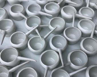 39 individual snail cups/39 snail pots with handles/Limoges porcelain pots with serving dish/39 miniature poêlons/French vintage table