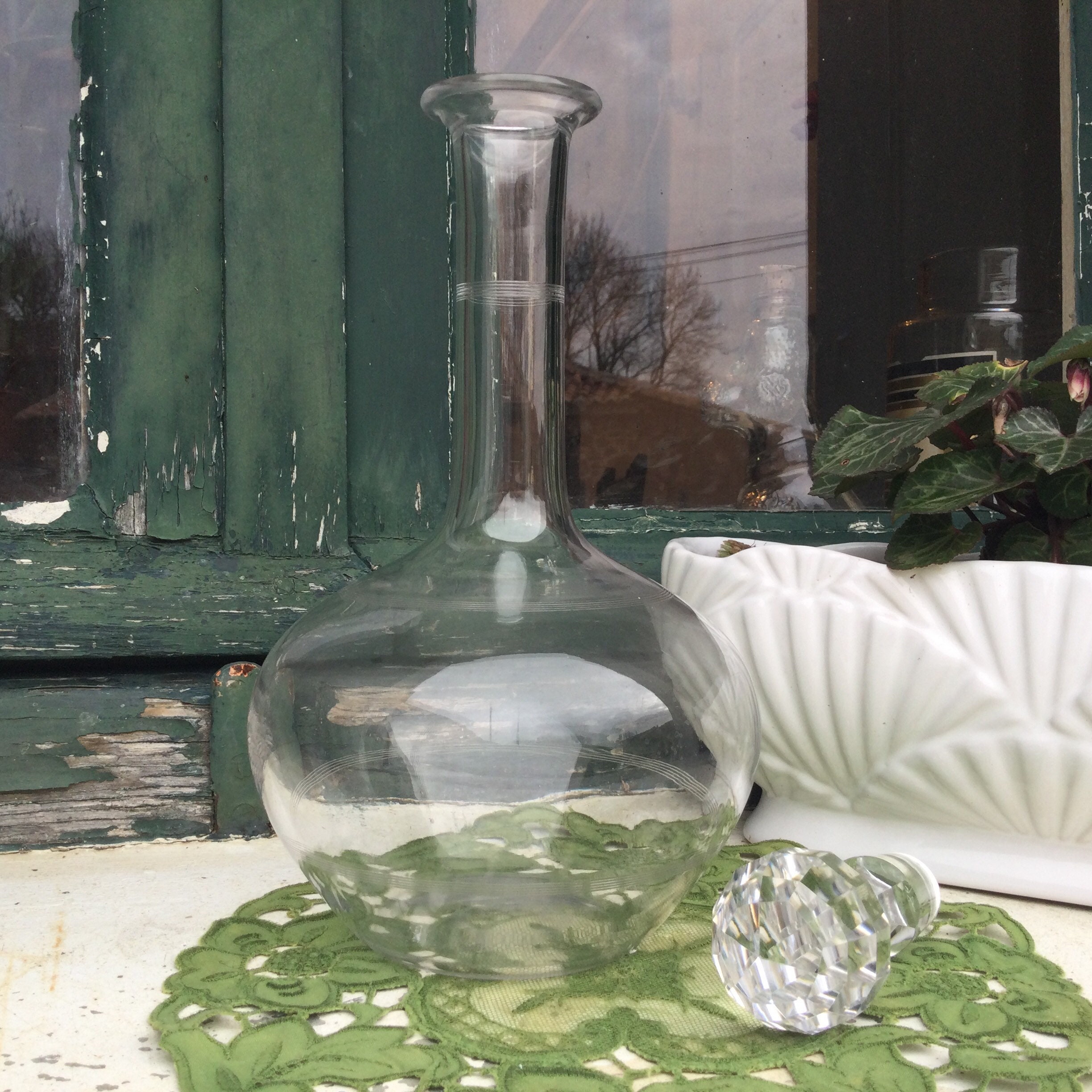 Une Carafe en Cristal Des Années 1950 Gravée Dans Une Bouteille de Verre Français Table Fête Chic.