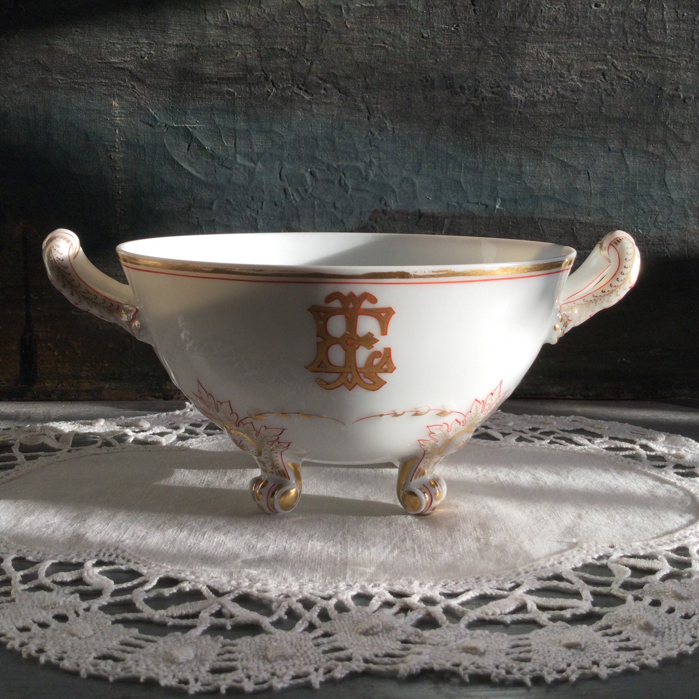 Bol à Bouillon Limoges Antique. Fabricants Alluaud 1816-1876. Monogramme El. Porcelaine Transparente