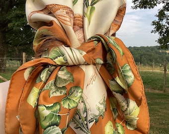 HERMES FLEURS et PLUMES シルクスカーフ エルメス スカーフ「Fleurs et Plumes」 リー・P・クック作 90