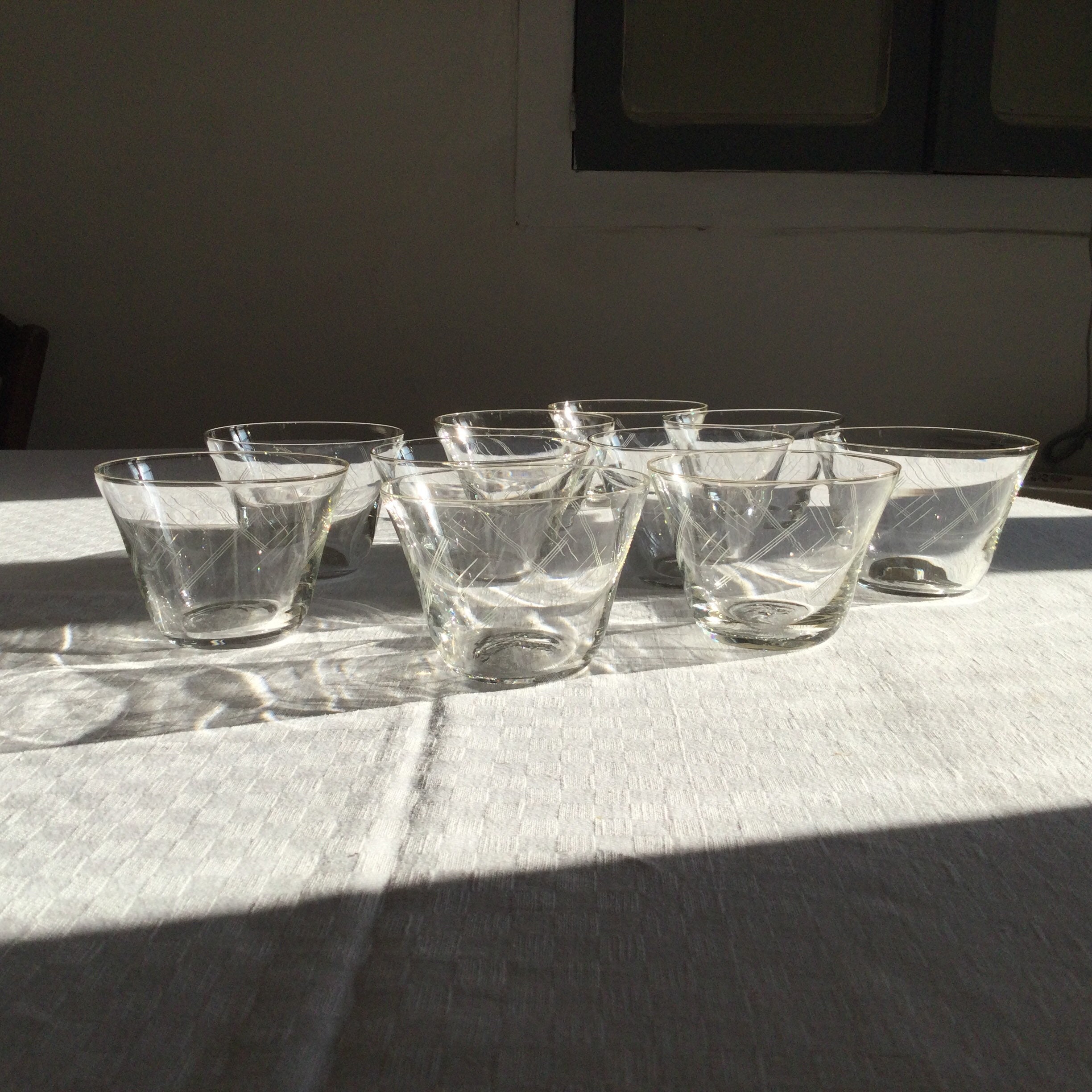 10 Bols en Verre Boho, Bechers à Boisson Gazeuse. 1950 Dessert Gravés. Ensemble de 10 Verres Polyval