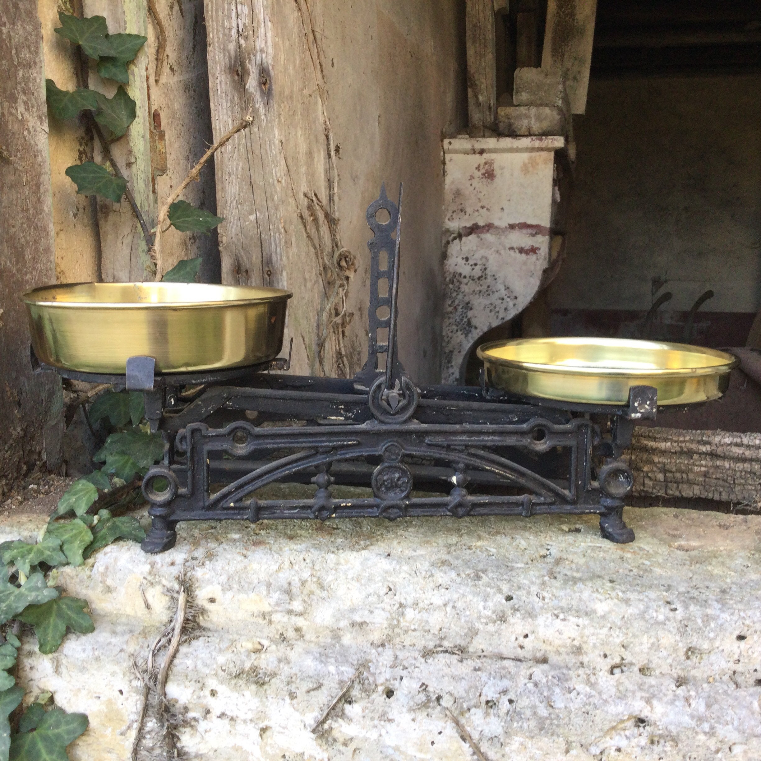 Balances de Pesage Anciennes/Balance Cuisine Français Machine à Peser en Fer Forgé et Laiton Ferme D