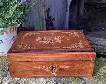 French antique walnut box and key/marquetry trinket box/jewelry box with key/bouquet inlay box/pink interior box/French country decor