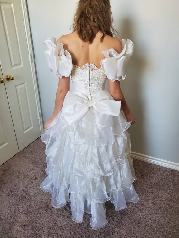 Short wedding dress