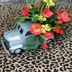 Summer truck centerpiece, truck home decor, metal flower truck, farmhouse truck gift,  floral centerpiece with raspberries, truck lover gift