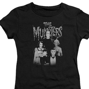 The Munsters Family Portrait Woman&#39;s and Juniors Black Shirts