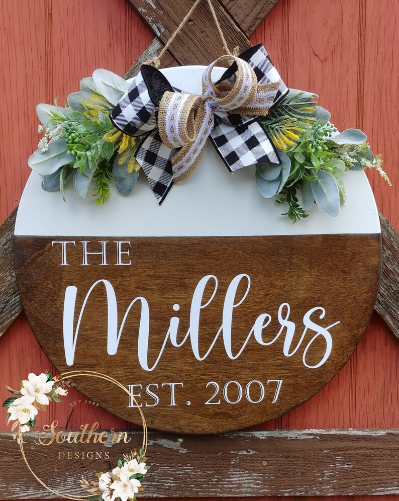 Personalized Door Hanger Custom Sign Circle Sign Last Name Etsy