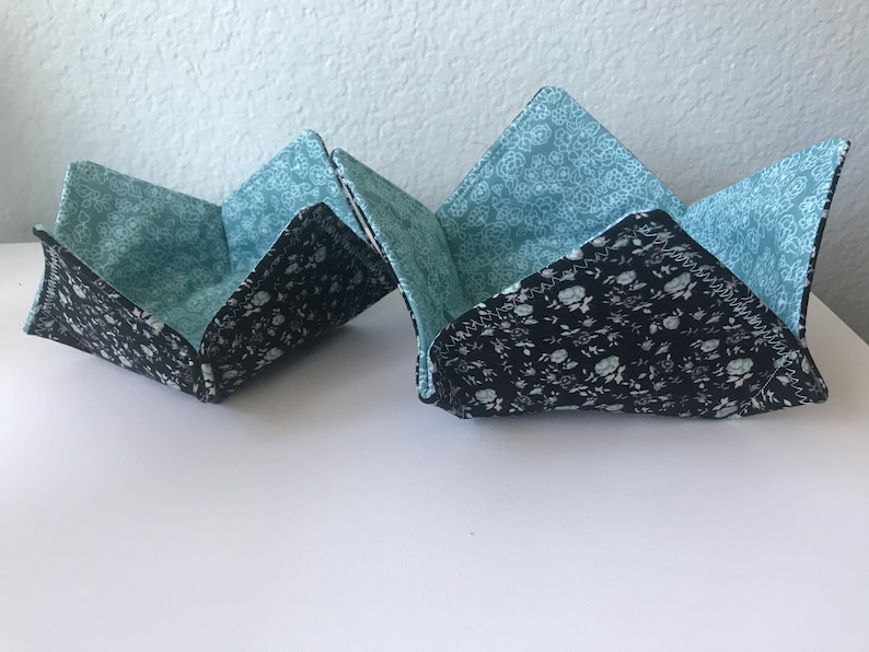 Small Microwave Bowl Cozy White Flowers on Green with Green flowers on Black Backing