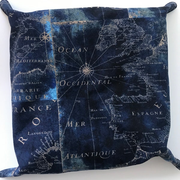 Microwave Plate Cozy Nautical Map on Navy Background