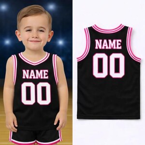 Camiseta de baloncesto infantil personalizada: camiseta deportiva sin mangas personalizada para bebés y niños pequeños con nombre y número, regalo único para bebés. Black-Pink